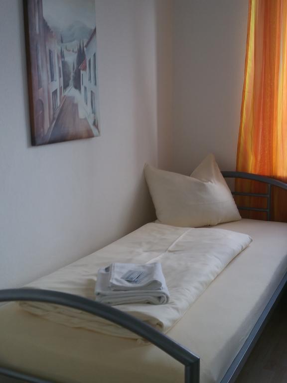 Hotel Zur Dicken Eiche Munster  Extérieur photo