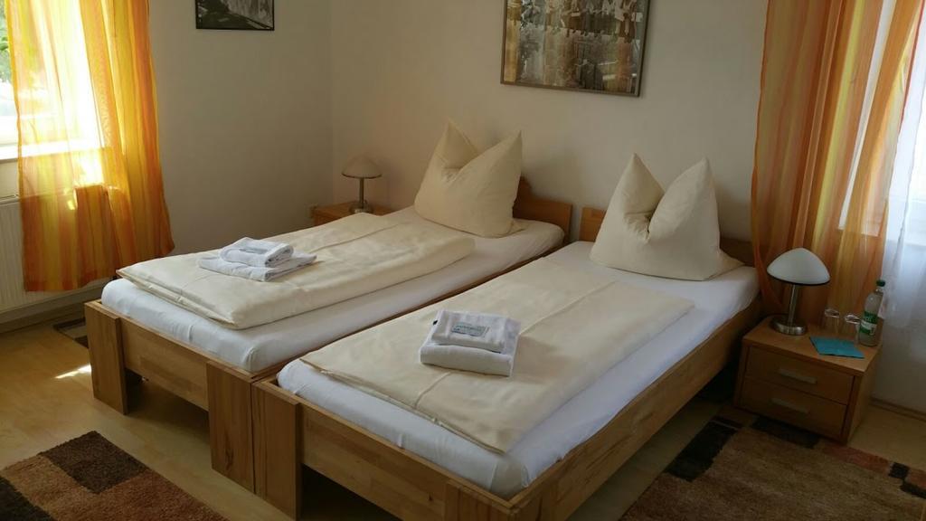 Hotel Zur Dicken Eiche Munster  Extérieur photo
